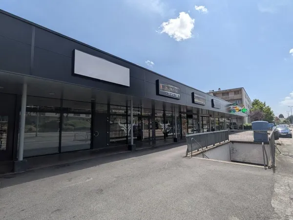 A louer - Cellule commerciale