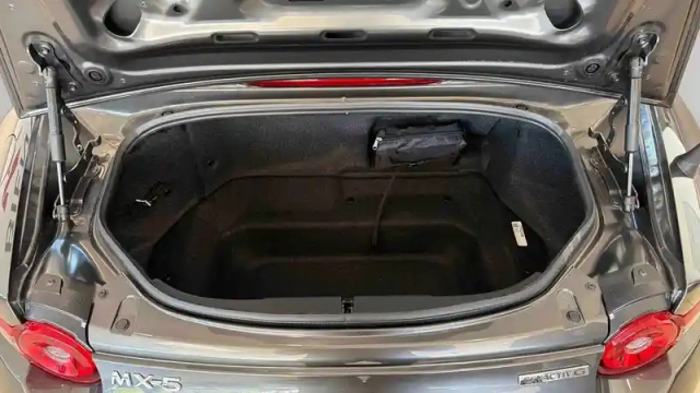 Mazda Mx-5 roadster 1.5l skyactiv-g 132 ch — photo 5