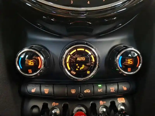Mini Mini hatch 5 portes cooper 136 ch dkg7 — photo 31