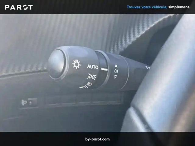Peugeot 208 1.2 hybrid 110ch allure e-dcs6 — photo 18