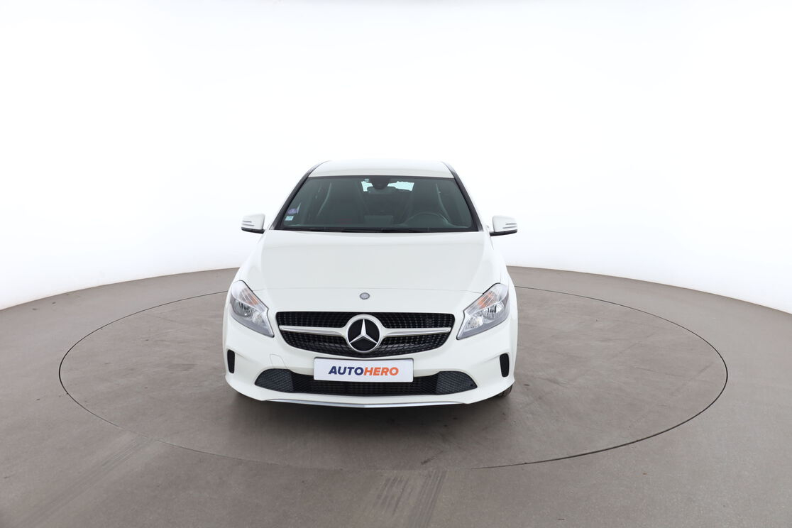 Mercedes-Benz Classe A 180 Inspiration — photo 8