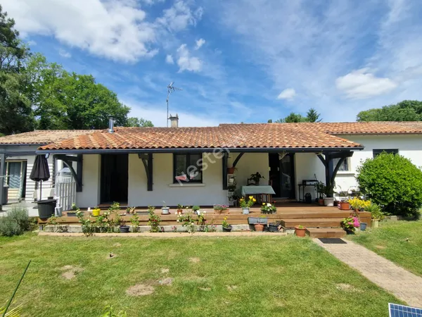 Plain-pied d'exception avec piscine, jacuzzi et 6 chambres ! Bergerac nord !