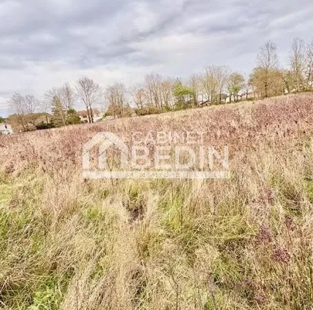 Terrain 930 m²