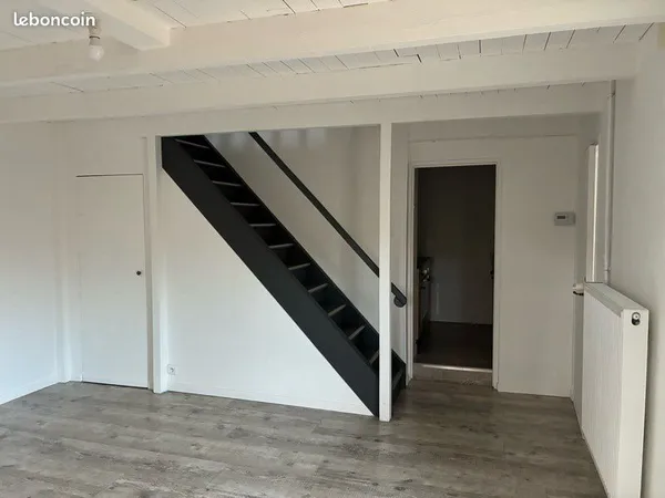 Appartement Location Fleury 2p 44m² 700€