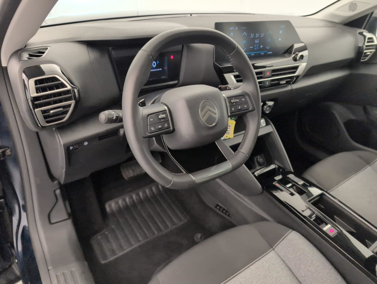 Citroën C4 — photo 15