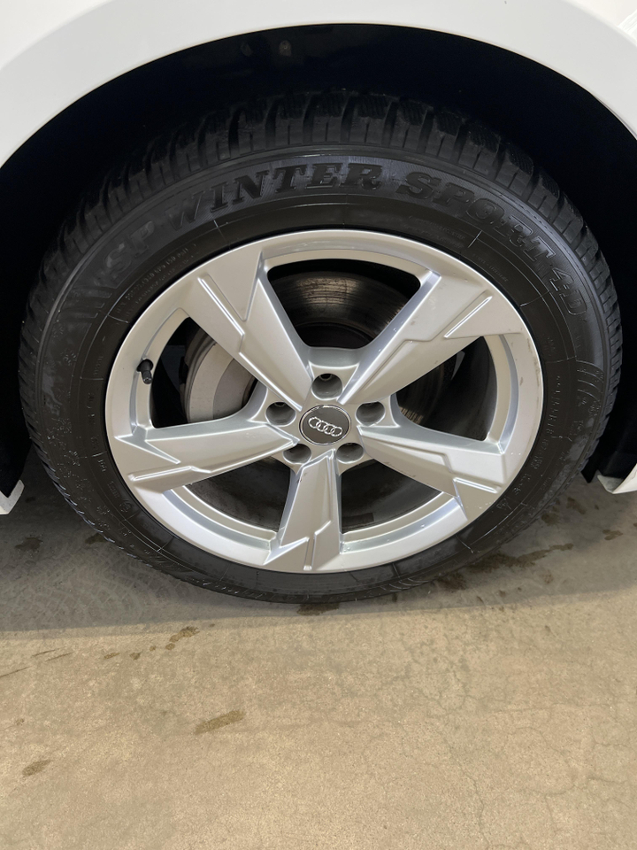 Audi A6 Avant — photo 37