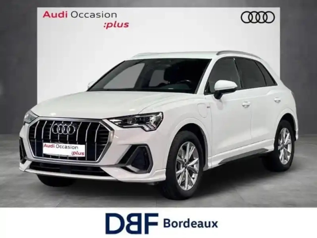 Audi Q3 45 tfsie 245 ch s tronic 6 s line