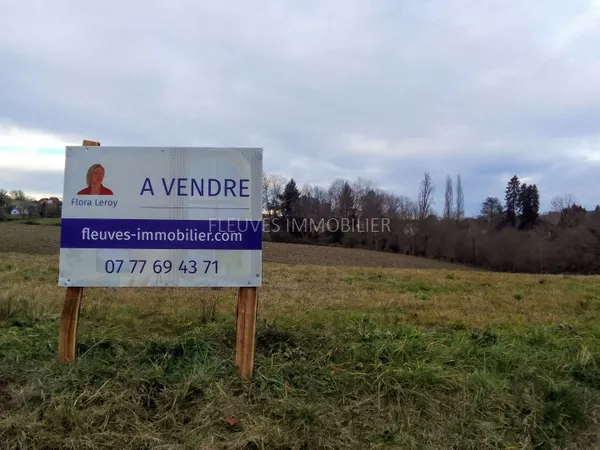 TERRAIN A BATIR DE 2000 M2 AVEC VUE PYRENEES A VIELLESEGURE