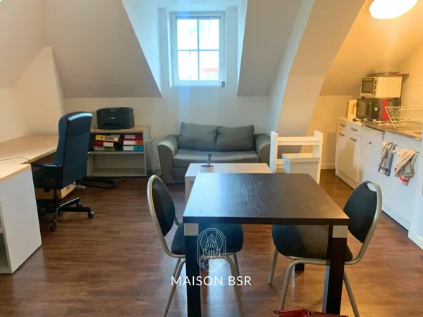 Studio 1 pièce 28 m²