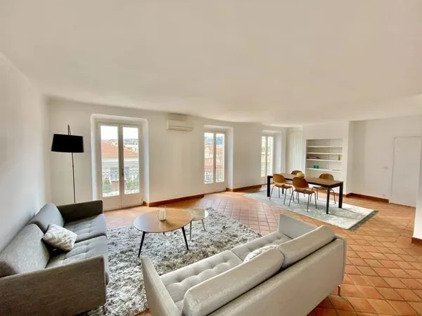 Carré d'Or vente appartement 4 pièces balcon