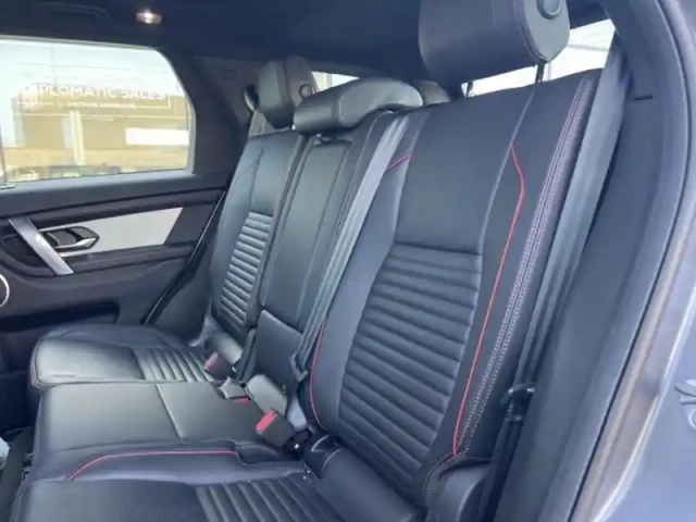 Land Rover Discovery Sport p300e r-dynamic se awd bva mark vi — photo 10