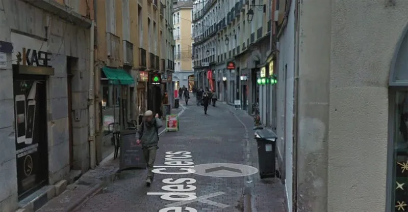 Photo 1