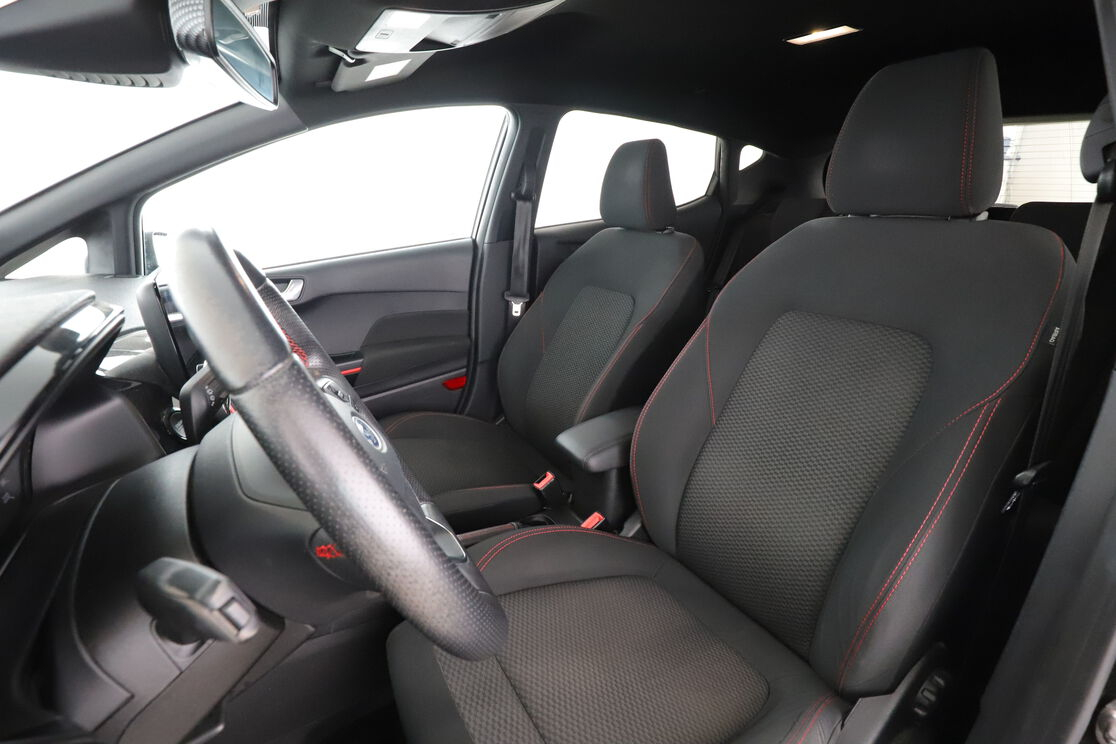 Ford Fiesta 1.0 EcoBoost ST-Line — photo 9