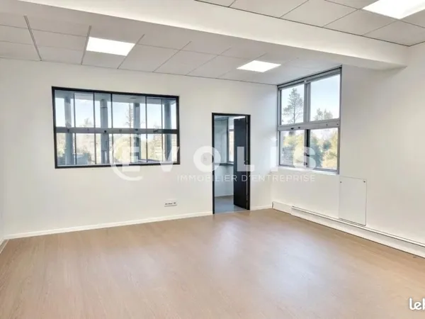Bureaux 194 m²