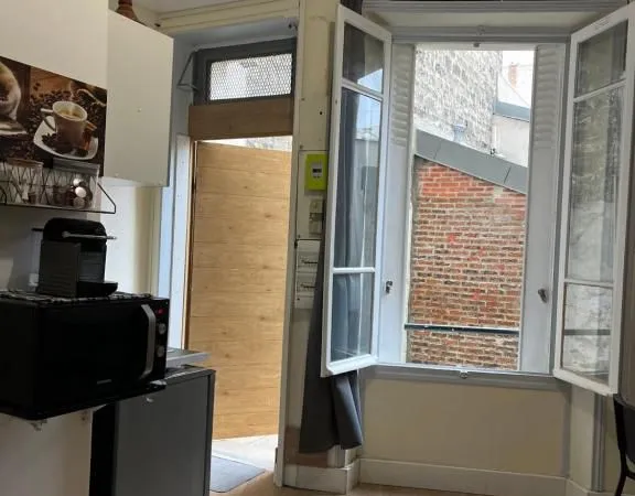 Studio meublé calme et lumineux