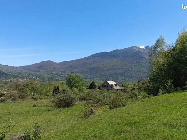 Vends terrain constructible, vue montagne