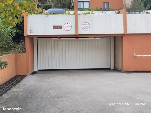 Garage à louer