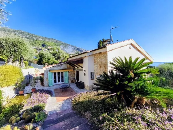 Maison 5 pièces 270 m²