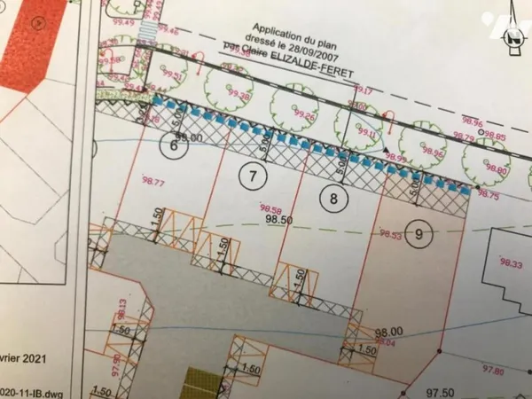 Terrain 386 m²