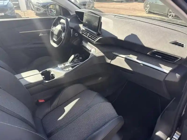 Peugeot 5008 1.5 bluehdi 130ch s&amp;s allure pack eat8 — photo 11