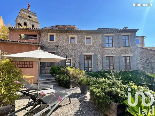 Maison 10 pièces 400 m²