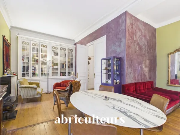Vends appartement ancien - 152.68 m² - 5 pièces, 3 chambres - Bordeaux 33000