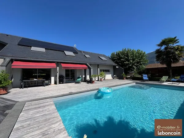 Villa 7 pièces 214 m²