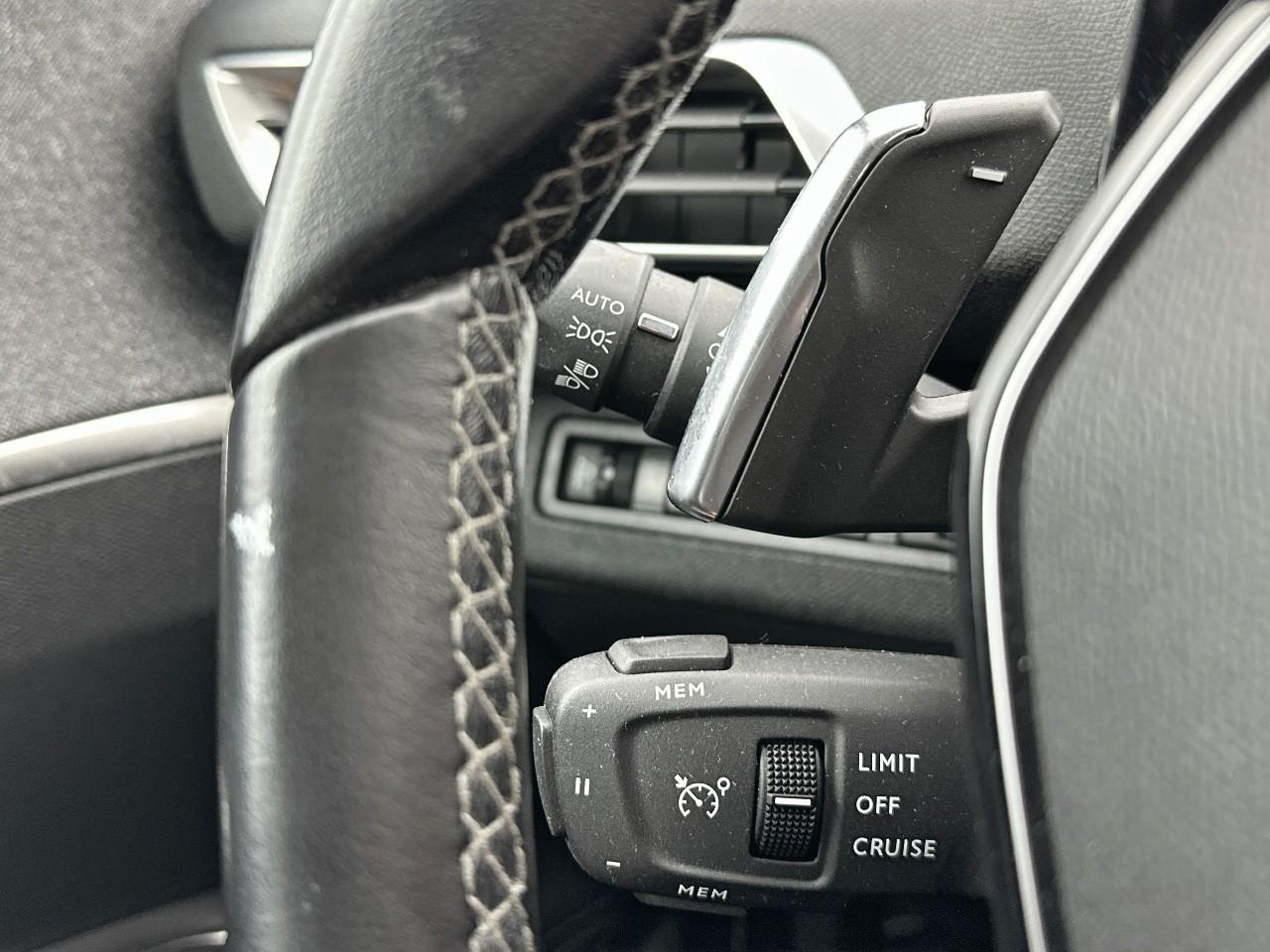 Peugeot 3008 puretech 130ch s&s eat8 allure pack — photo 17