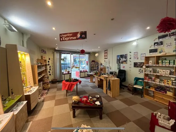 Local commercial