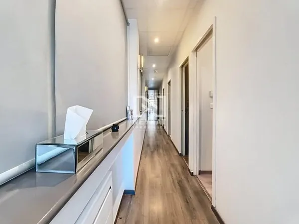 Local professionnel, Centre de SAINT RAPHAEL