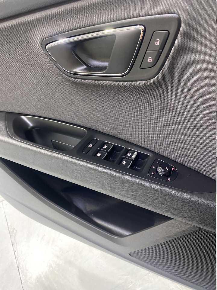 Seat Leon ST — photo 61
