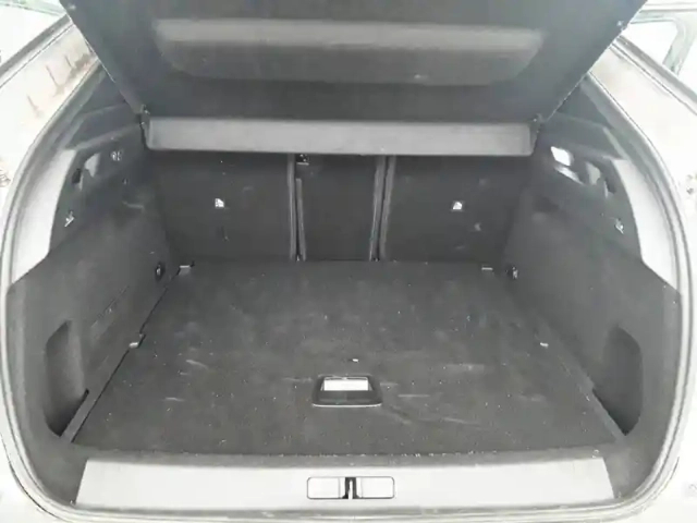 Peugeot 3008 hybrid 145 e-dcs6 — photo 27
