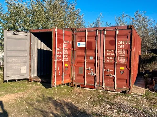 Box contennaire hangar a louer a l année