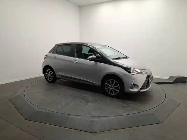 Toyota Yaris 110 vvt-i — photo 7