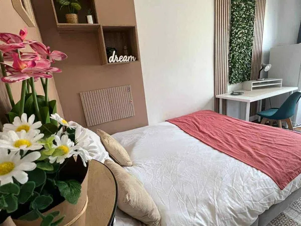 Appartement 8 pièces 105 m²