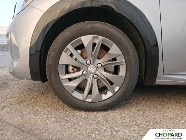 Peugeot 208 electrique 50 kwh 136ch — photo 12