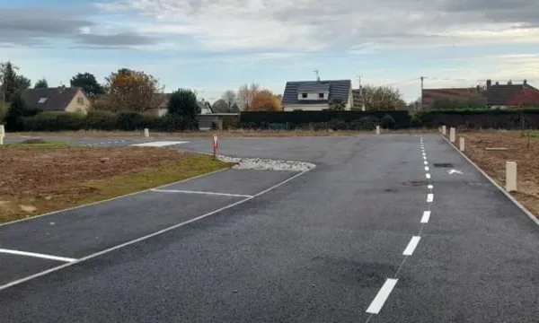 Terrain 702 m²