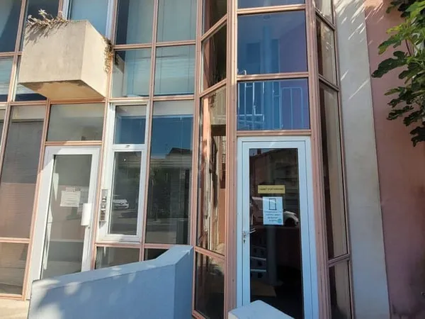 Local 2 pièces 51 m²