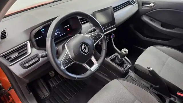 Renault Clio tce 90 — photo 25
