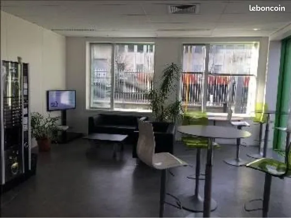 Bureau, privatif et espaces d'activité