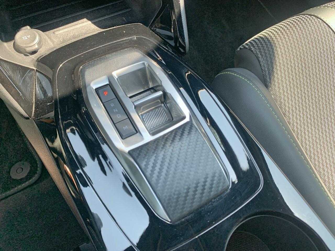 Peugeot 2008 1.2 hybrid 145ch gt e-dcs6 — photo 38