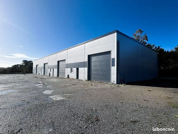 Local 200 m² Ploemeur