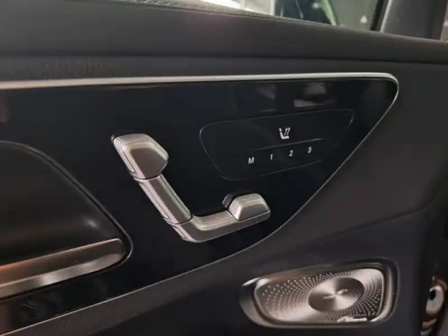 Mercedes Glc 300 d e hybrid eq 4matic c — photo 12