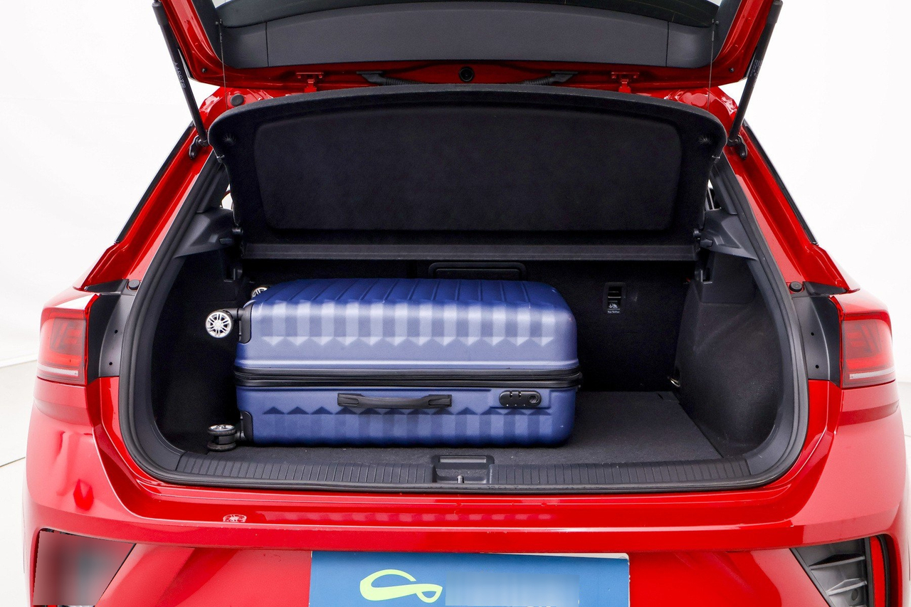 Volkswagen T-Roc — photo 15