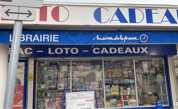 Vente tabac vape presse loto cadeaux