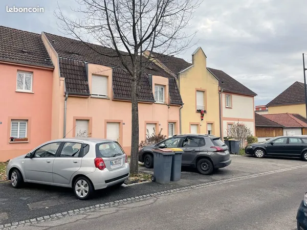 Logement 3P en duplex dans maison accolée