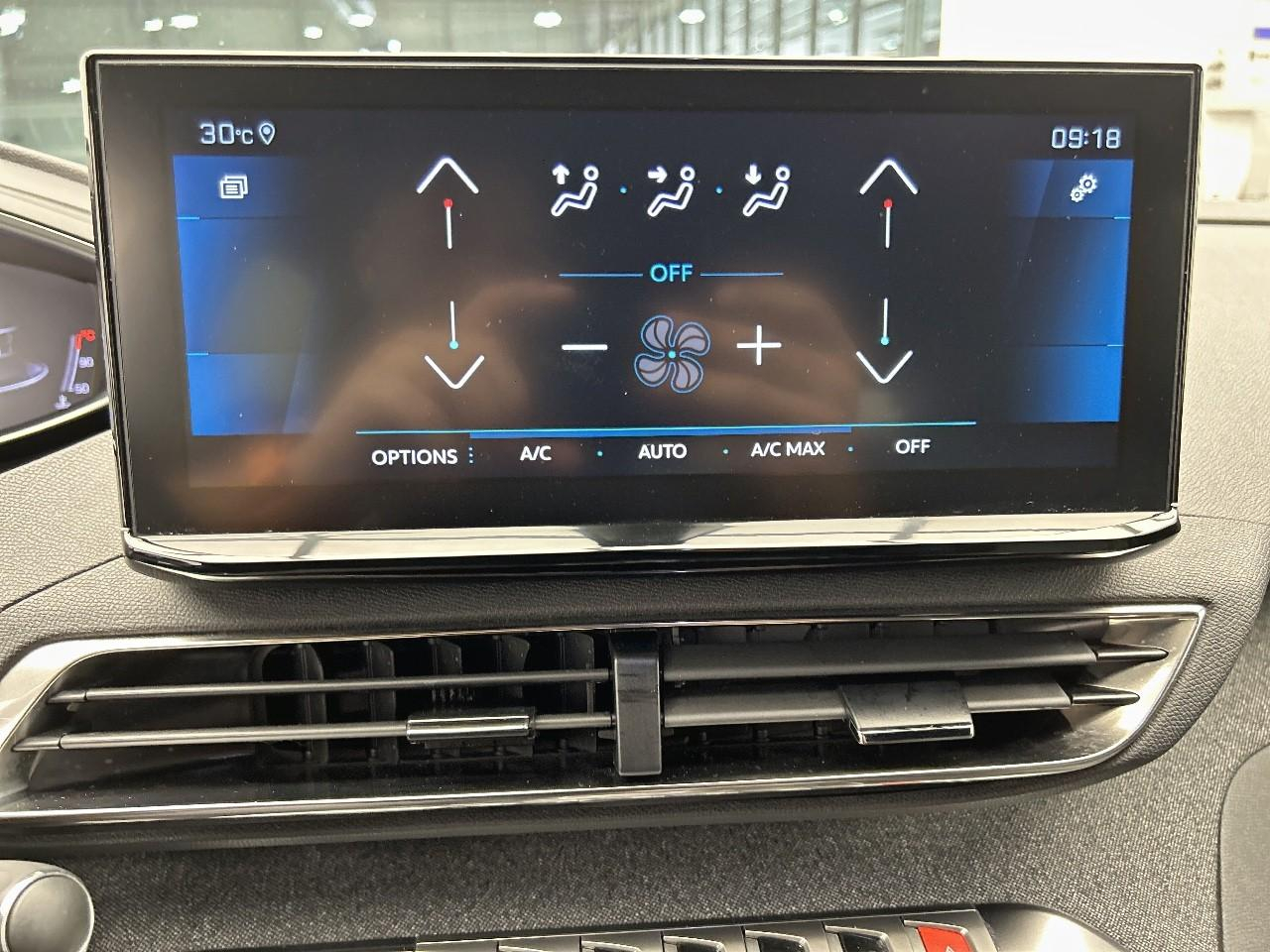 Peugeot 3008 bluehdi 130ch s&s eat8 allure pack — photo 11
