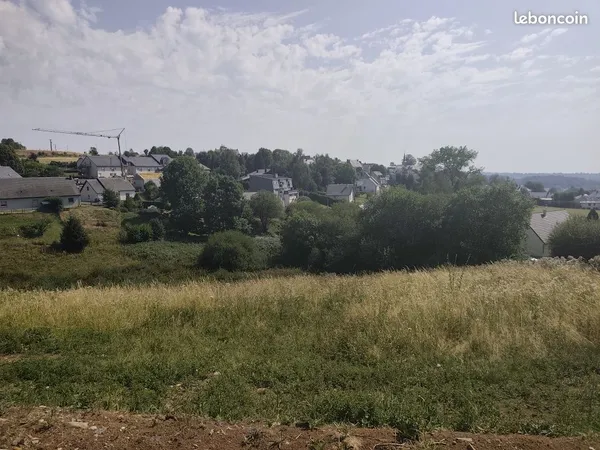 Terrain 699 m² La Tour-d'Auvergne