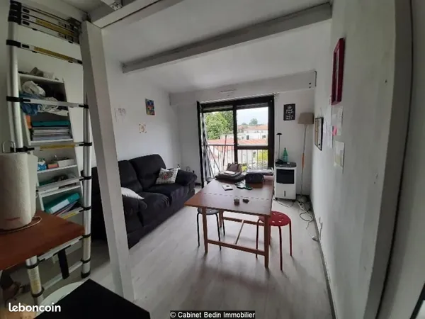 Studio 1 pièce 17 m²