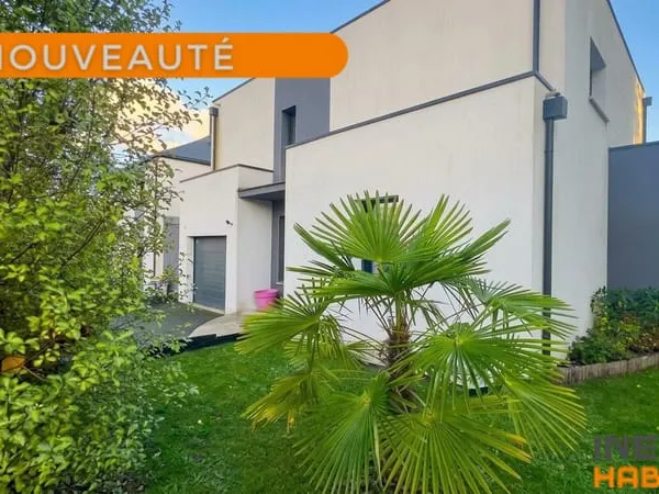 Maison Bourgbarre 7 pièce(s) 135 m2